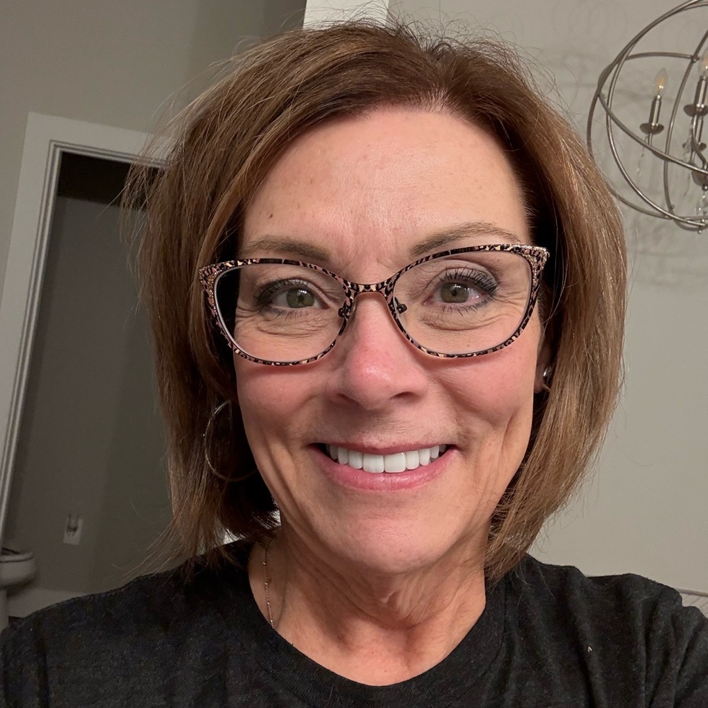 Meet your Posher, Linda